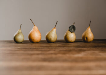 Line of pears