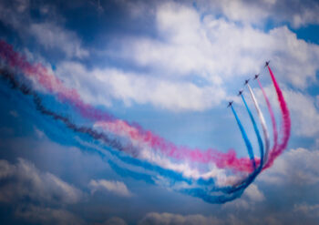 Red Arrows flying formation
