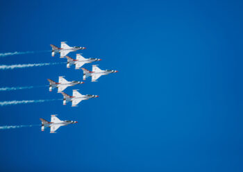 Thunderbirds flying in formation