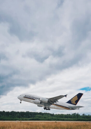 Singapore airlines plane taking off